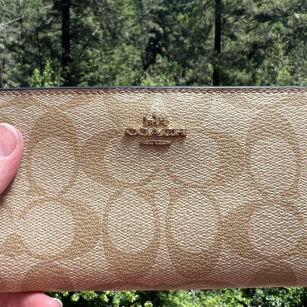 COACH Bifold Wallet Signature Canvas Khaki with Gold Hardware AUTHENTIC